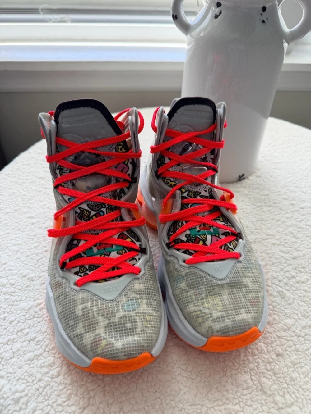 Nike LeBron XIX, Grey/ Green/ Orange, DC9339 001 Size 5Y